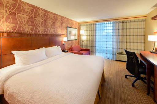 Hotel «Courtyard by Marriott Canton», reviews and photos, 4375 Metro Cir NW, North Canton, OH 44720, USA