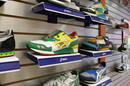 Shoe Store «Samsun Footwear», reviews and photos, 1514 Chestnut St, Philadelphia, PA 19102, USA