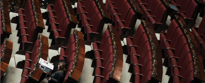 Parlamento, 40 giorni di ferie per deputati e senatori. Dalla tortura al ddl penale: le leggi rimandate a settembre