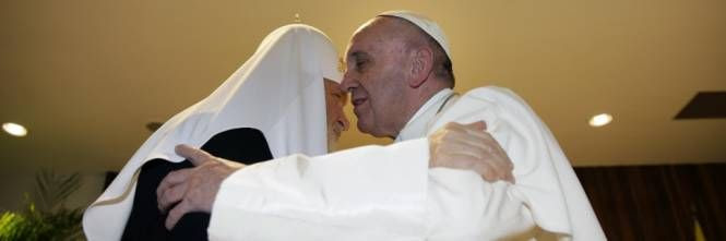 Dedicato a tutti coloro che sottovalutano le iniziative internazionali di Papa Francesco