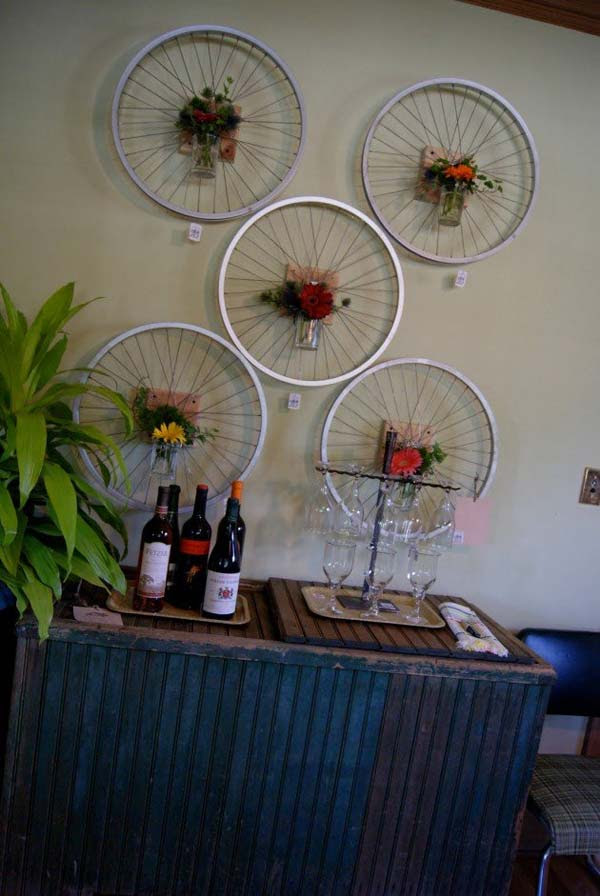 DIY-Crafts-from-Bike-Wheels-02