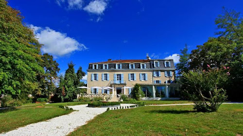 hôtels Logis - Hotel & SPA Chateau Bellevue Cazaubon