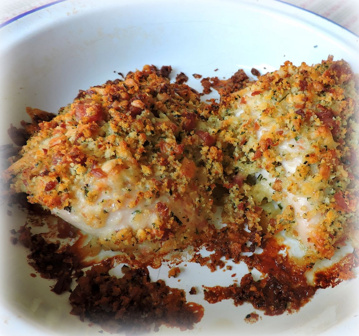 Chicken with a Cheese and Ham Crust Chicken with a Cheese and Ham Crust