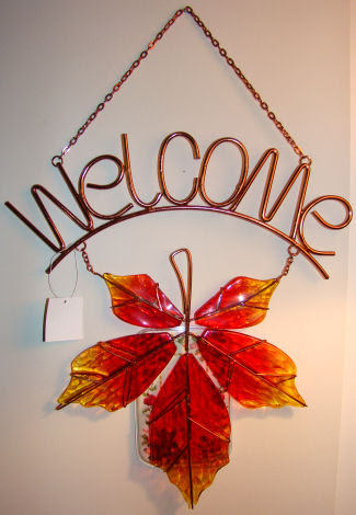 leaf welcome sign