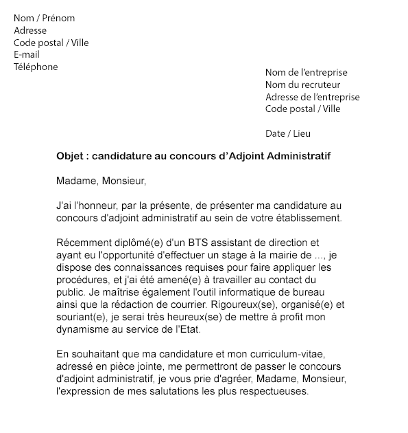 lettre en majuscule cursive