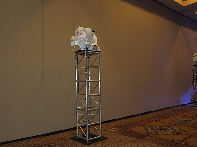 T 1500 snow machine on truss