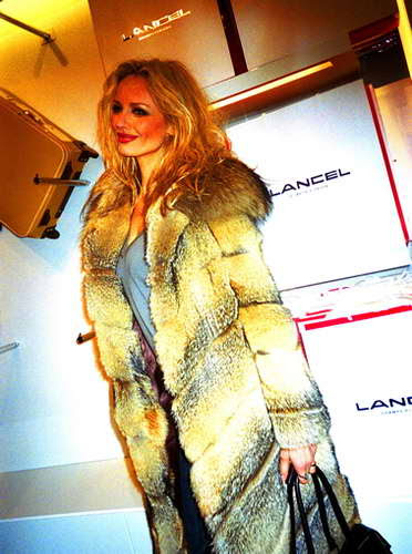 Adriana Karembeu Ouverture Lancel @ Champs Elysées