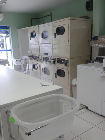LaundroMat Lavanderia - Lavandería