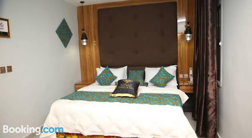 Kiniz Lodge, 1 John Ebiye Haven, off, Udo Udoma Ave, Uyo, Nigeria, Luxury Hotel, state Akwa Ibom