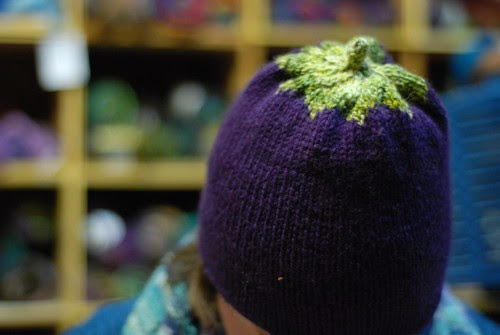 eggplant hat top (by aswim in knits) eggplant hat top (by aswim in knits)