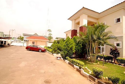 Pine Crest Exclusive Hotel & Suites, Area 7, Abuja, Nigeria, Budget Hotel, state Niger