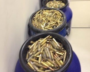 Fuzileiros encontraram armamento e drogas durante treinamento, em Cabo Frio, no Rio