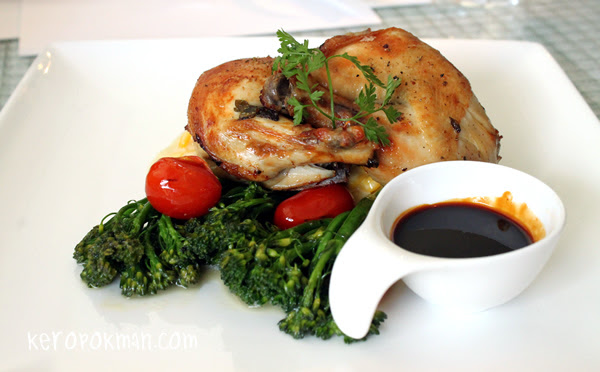 Skyve Elementary Bistro and Bar
