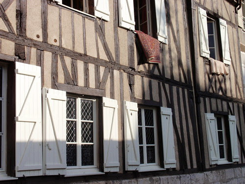 Chartres - timbered house