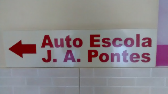 Enfrente o mundial da Curicica ao entrada ao lado do posto - Estrada dos Bandeirantes, 5491 sala 202 - Jacarepaguá curicica, Rio de Janeiro - RJ, 22780-080, Brasil