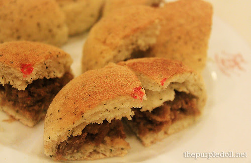 Asado-Filled Pandesal with Unlimited Brewed Coffee P99