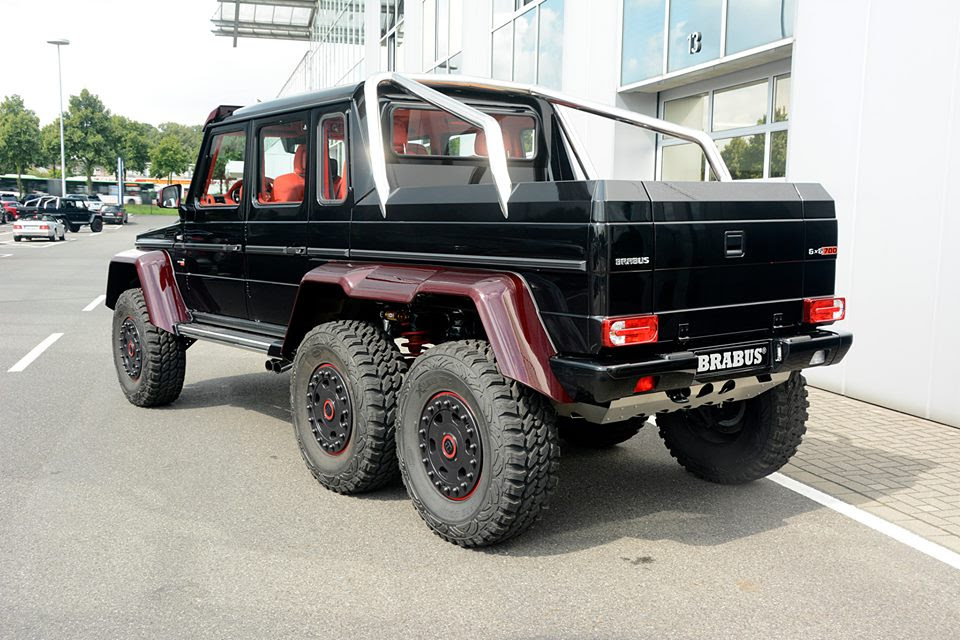 Brabus Mercedes G63 6x6 with Red Carbon Parts Brabus Mercedes G63 6x6 with Red Carbon Parts
