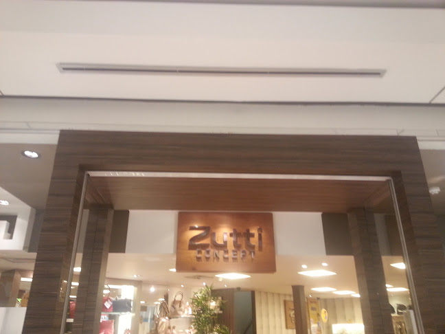 Zutti Calçados | Shopping Mueller - Loja de calçado