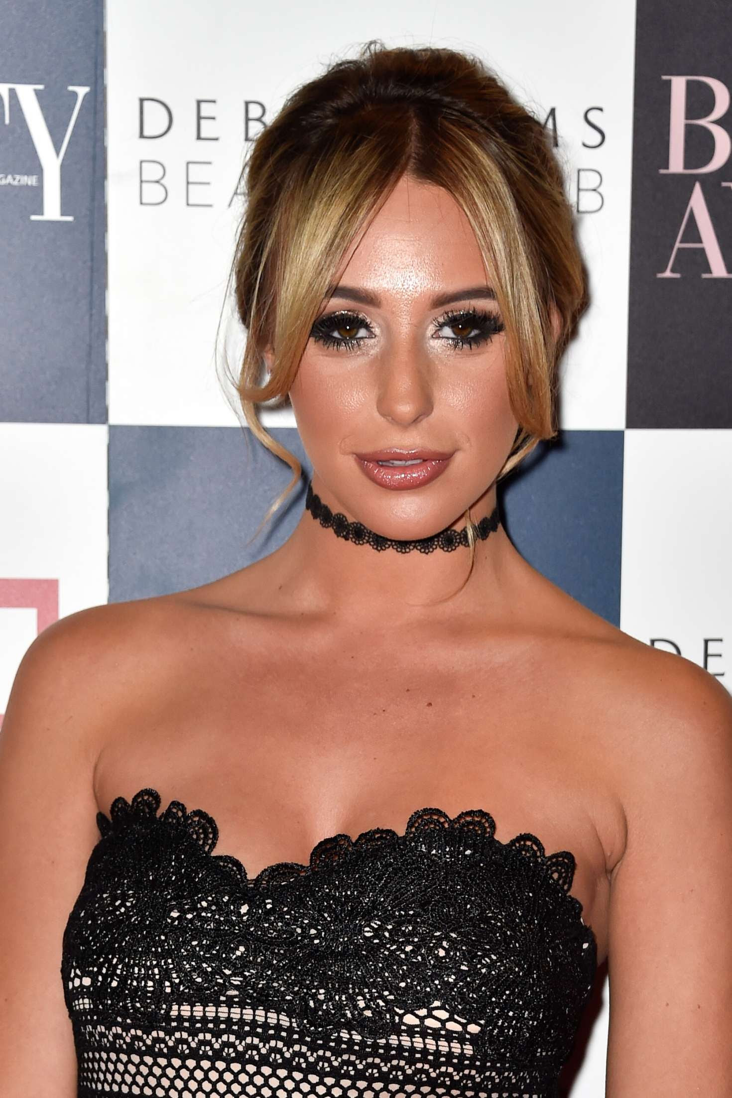 Amber Dowding – Beauty Awards 2016 in London