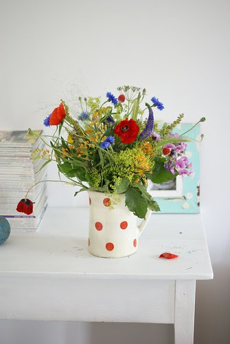 wild flowers spotted in july by wood & wool stool
