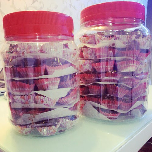 Okay, dah siap letak dalam balang pun. RM20 satu balang. Order cepat.