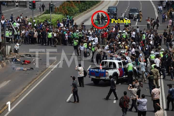 Foto Janggal di Tragedi Bom Sarinah 1 Foto Janggal di Tragedi Bom Sarinah 1