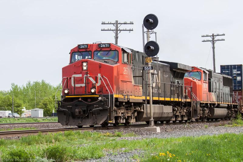 CN 2671 in Portage la Prairie