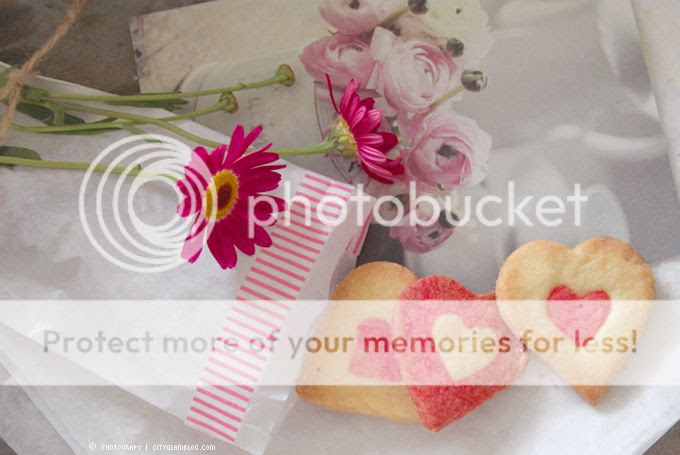 http://i402.photobucket.com/albums/pp103/Sushiina/cityglam/mothers1.jpg