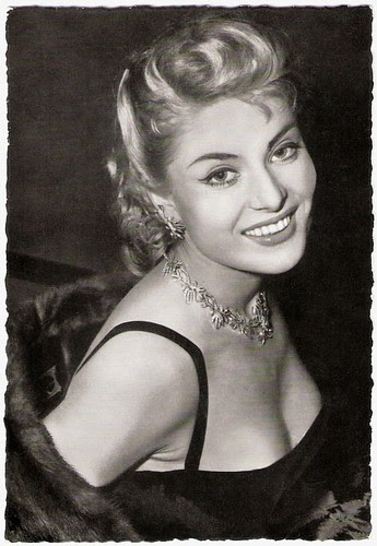 Belinda Lee