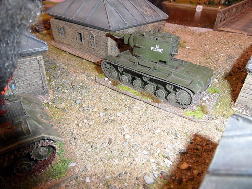 KV-2 takes aim.JPG