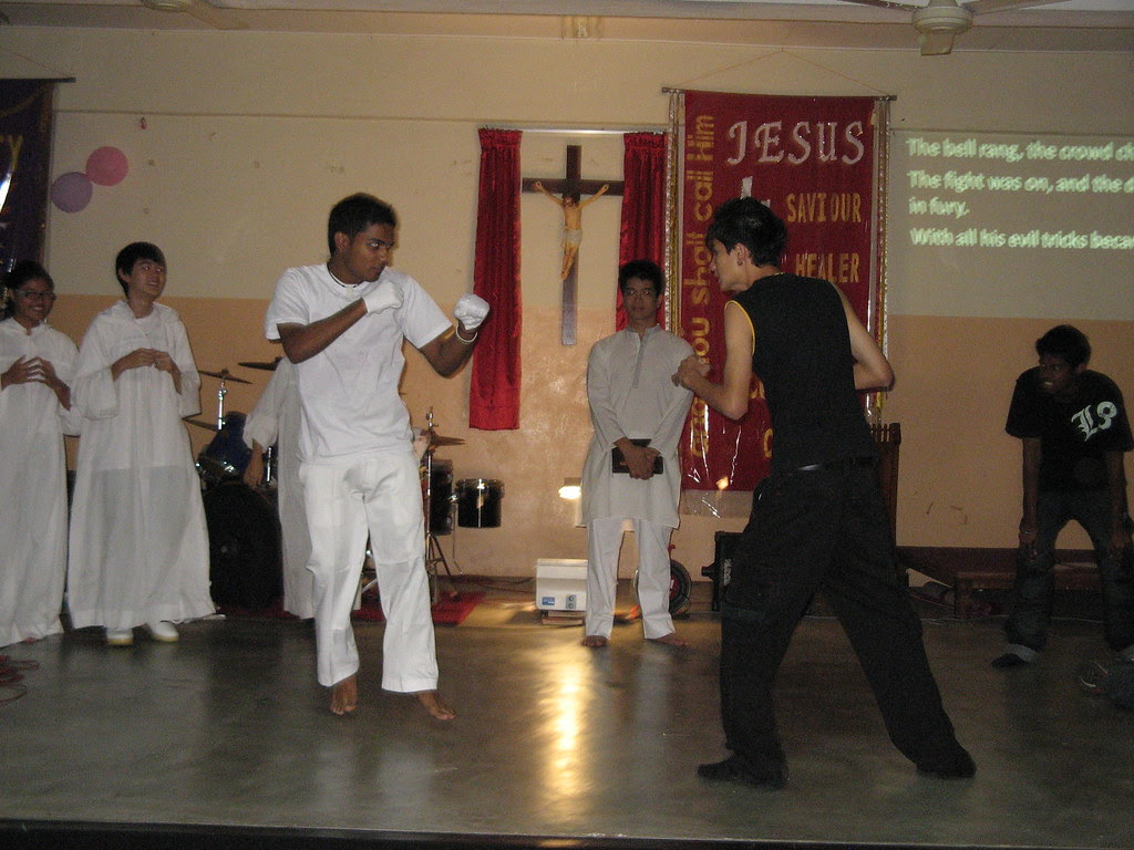Jesus vs Satan - Fight!