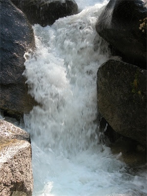 medium_waterfall_sm