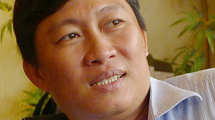 Nhà báo Hoàng Khương báo Tuổi Trẻ
