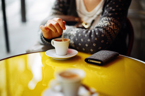 LE LOVE BLOG LOVE STORY LOVE ADVICE LOVE PHOTO LOVE QUOTE WAITING FOR A CALL COFFEE CELL CAFE PHONE Samedi matin by Marcos Rivas, on Flickr