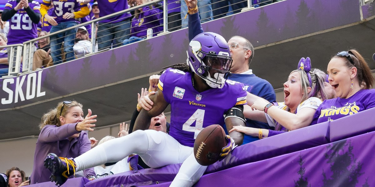 SportsbookWire's NFL Week 12 picks: ML, ATS and O/U predictions for all games