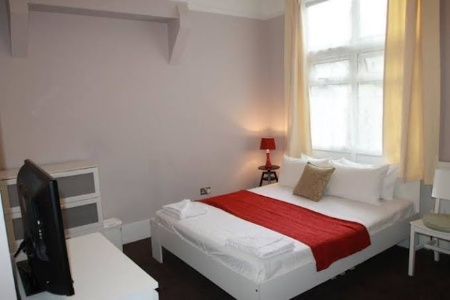 205-207 Hainault Rd, London E11 1EU, United Kingdom