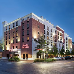 Hampton Inn & Suites Gainesville-Downtown