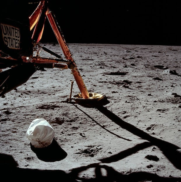 Incredible Online Gallery of High Res Film Scans from Every Apollo Mission Incredible Online Gallery of High Res Film Scans from Every Apollo Mission apollo11 2