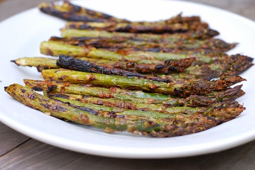 Parmesan Garlic Grilled Asparagus by Eve Fox, the Garden of Eating blog, copyright 2013