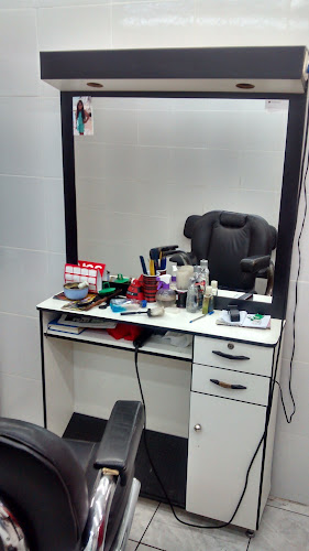 Salão Primos Cabeleireiro Masculino - Barbearia