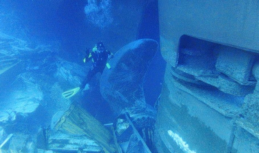 ΦΟΒΕΡΕΣ ΕΙΚΟΝΕΣ Ο βυθός από το ναυάγιο στη Μύκονο parakseno ΦΟΒΕΡΕΣ ΕΙΚΟΝΕΣ Ο βυθός από το ναυάγιο στη Μύκονο