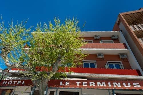 Hôtel Le Terminus à Le Lavandou