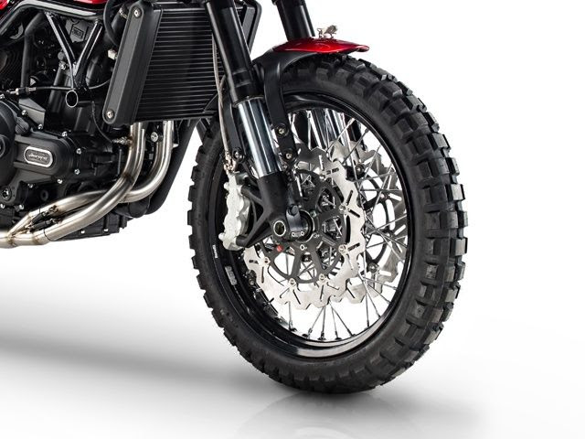 benelli-leoncino-eicma2015-zigwheels-photos-17112015-s1_640x480.