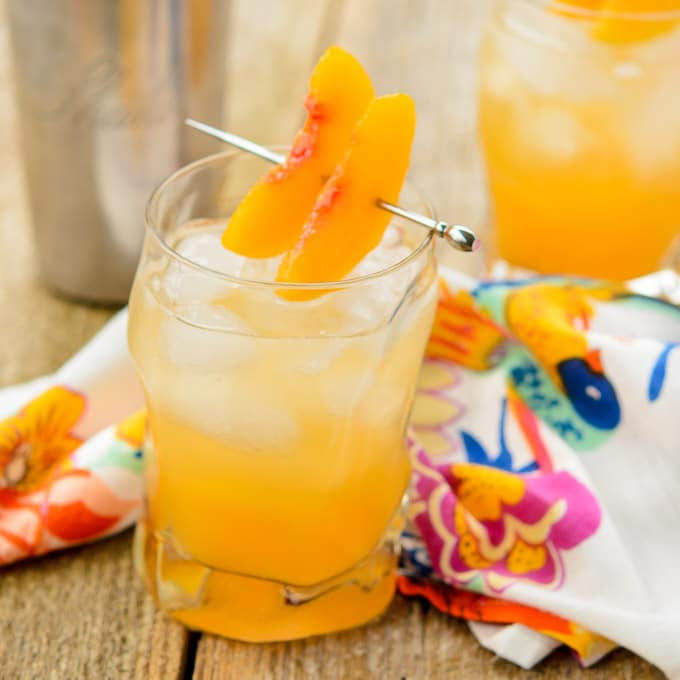 Sparkling Peach Cocktail