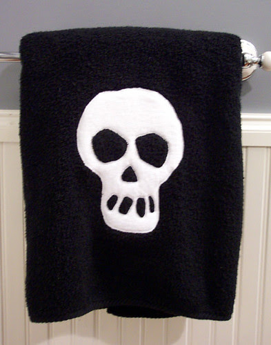 Skull towel