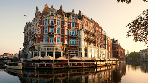 Ámsterdam: Lujo y cultura en la Venecia del Norte