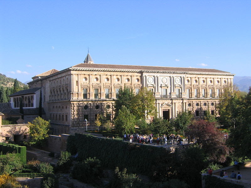File:Palacio Carlos V west.jpg