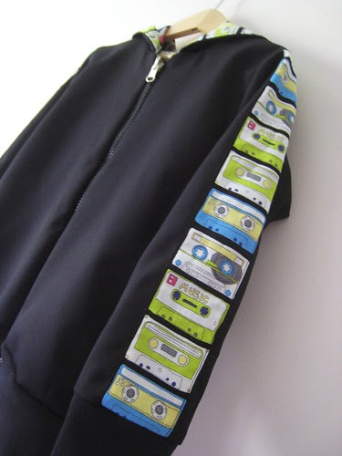 cassette hoodie reverse sleeve