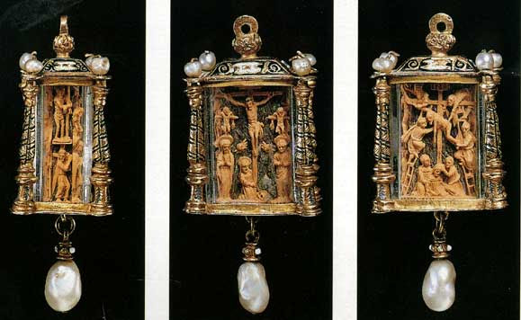 Boxwood pendant