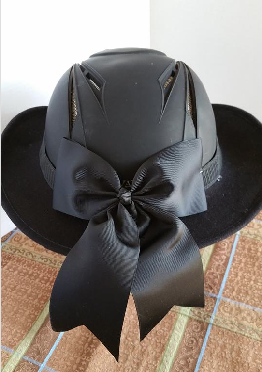 Another Great Idea A Hellhat Combining A Cowboy Hat With A Helmet And It Looks Good The Best Part You Can Make One Yo Bike Helmet Diy Helmet Cowboy Hats
